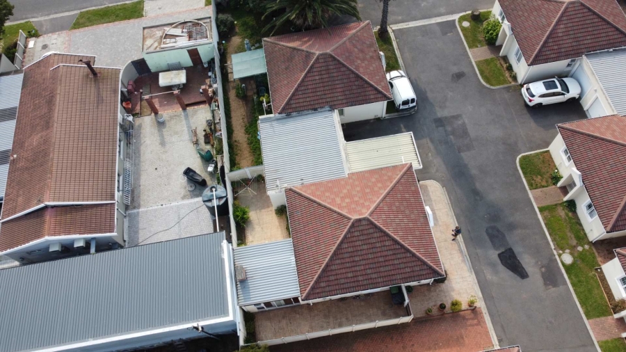2 Bedroom Property for Sale in Bothasig Western Cape